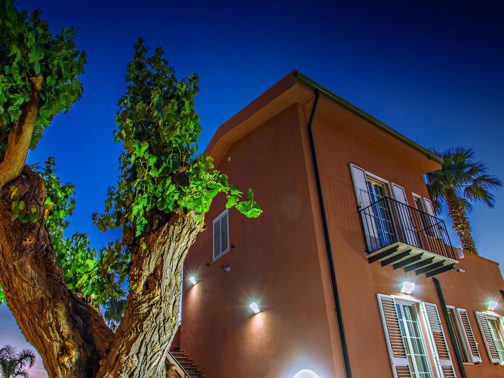 Gelso Bianco Apartments Campofelice Di Roccella Extérieur photo