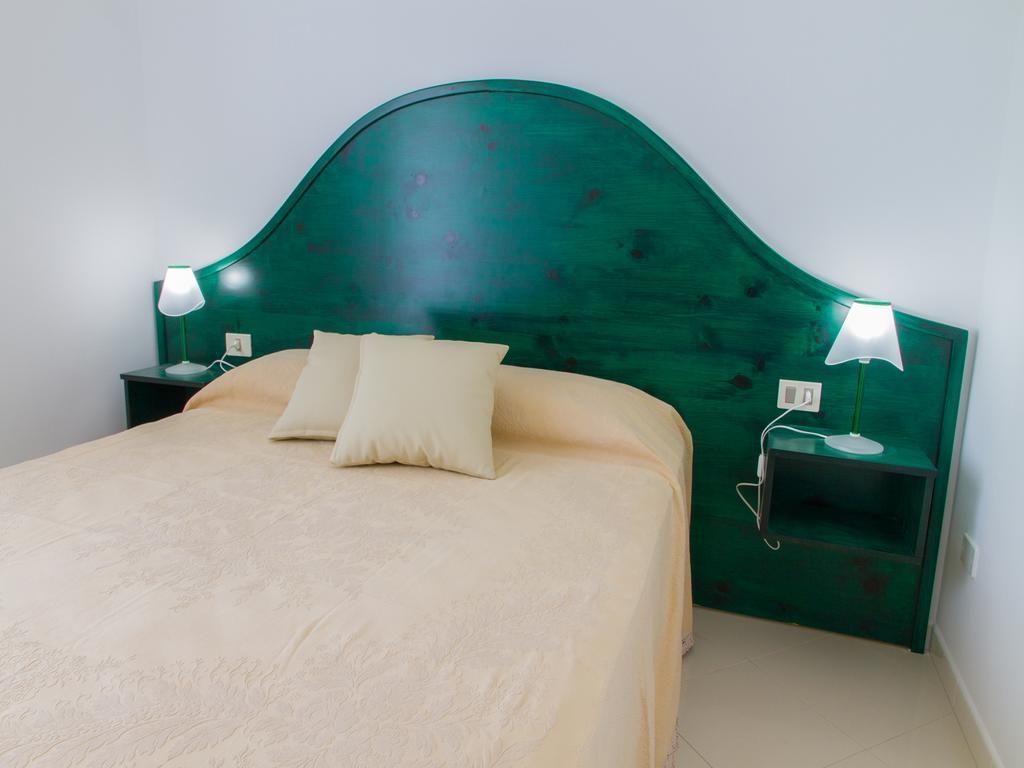 Gelso Bianco Apartments Campofelice Di Roccella Extérieur photo
